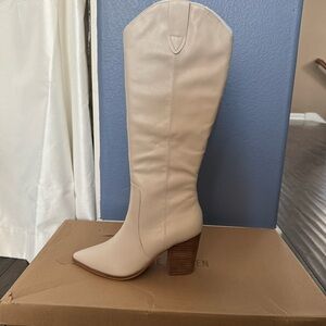 Steve Madden - Charming Bone boots
